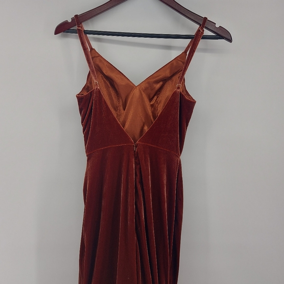 Revelery Rory Velvet Maxi Bridesmaid Formal Dress Size 0 - Picture 7 of 9